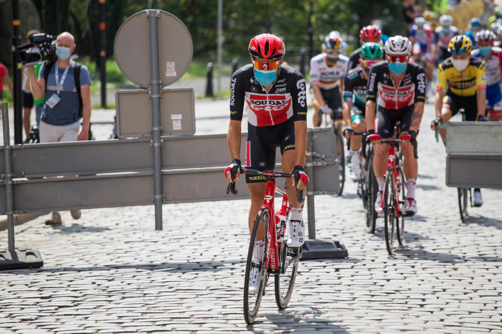 Tour de Pologne wróciło na Opolszczyznę. Kolarze wystartowali z Opola [ZDJĘCIA]