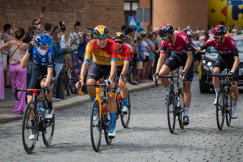 Tour de Pologne wróciło na Opolszczyznę. Kolarze wystartowali z Opola [ZDJĘCIA]