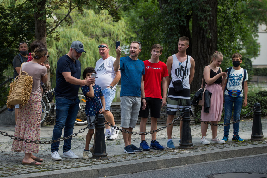 Tour de Pologne wróciło na Opolszczyznę. Kolarze wystartowali z Opola [ZDJĘCIA]