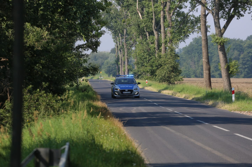 Przewrócony ponton dryfował po Babim Lochu [aktualizacja - strażacy zakończyli akcję]