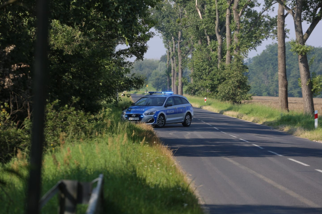 Przewrócony ponton dryfował po Babim Lochu [aktualizacja - strażacy zakończyli akcję]