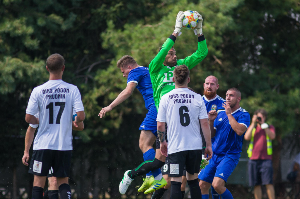 Udany debiut Olimpii przed własną publicznością