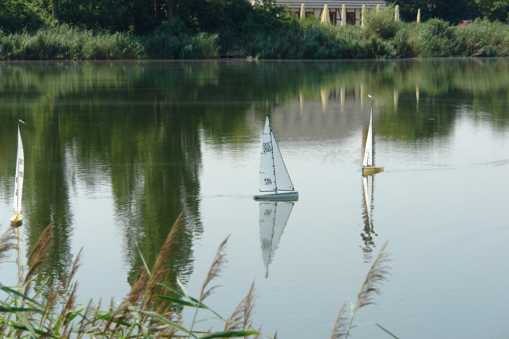 W Brzegu odbyły się kolejne regaty jachtów sterowanych radiem