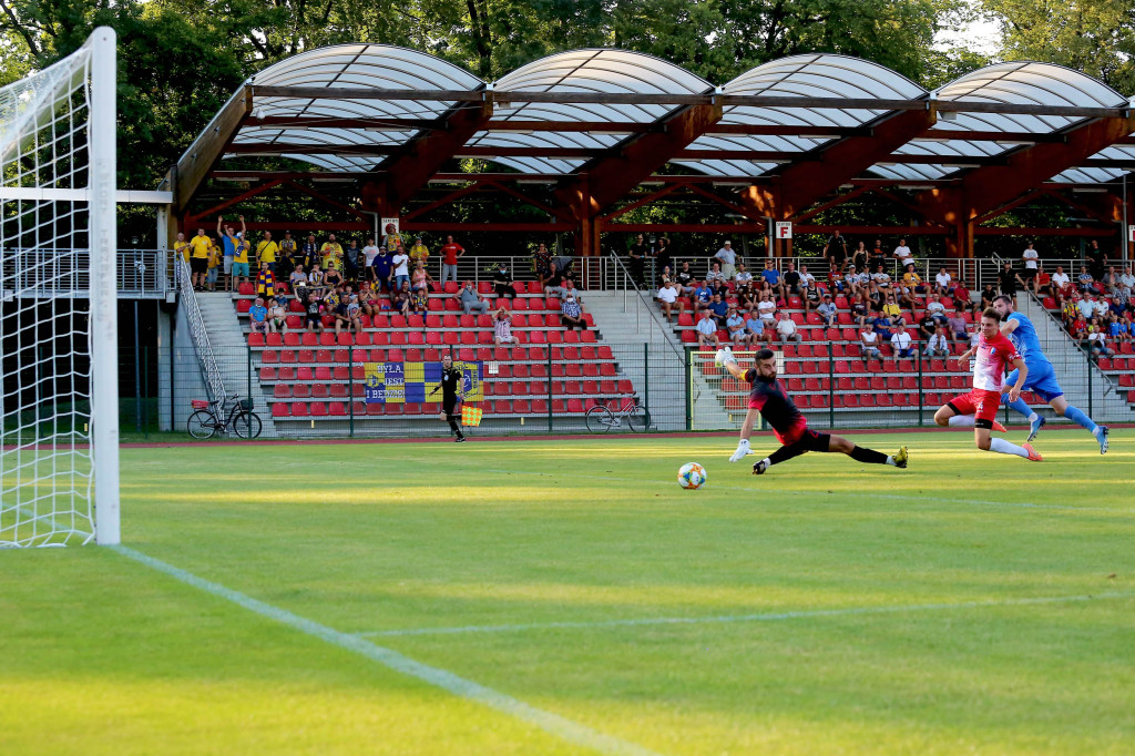 Piłkarska strzelanina w Brzegu. Stal rozgromiła Polonię Nysa