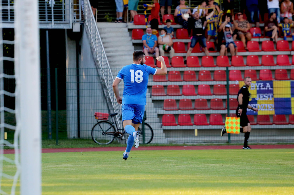 Piłkarska strzelanina w Brzegu. Stal rozgromiła Polonię Nysa