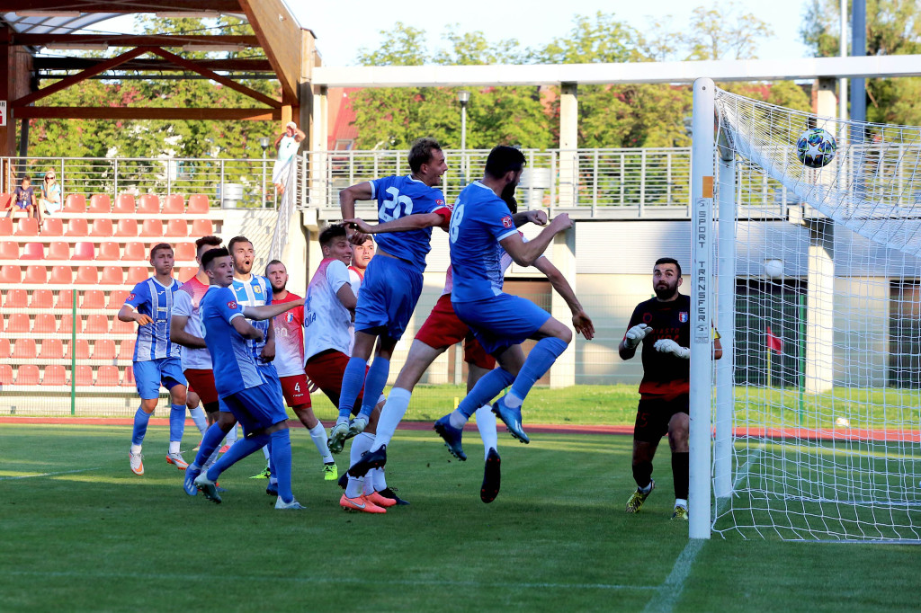 Piłkarska strzelanina w Brzegu. Stal rozgromiła Polonię Nysa