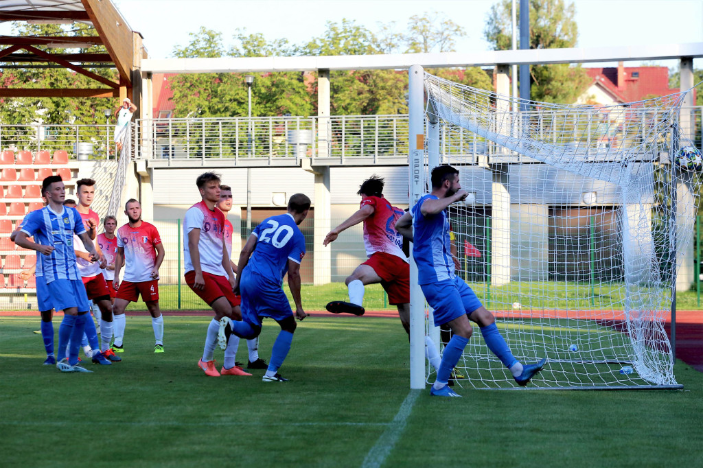Piłkarska strzelanina w Brzegu. Stal rozgromiła Polonię Nysa