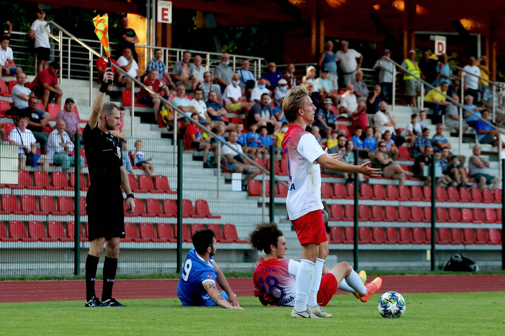 Piłkarska strzelanina w Brzegu. Stal rozgromiła Polonię Nysa