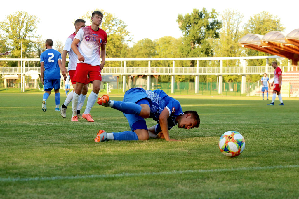 Piłkarska strzelanina w Brzegu. Stal rozgromiła Polonię Nysa