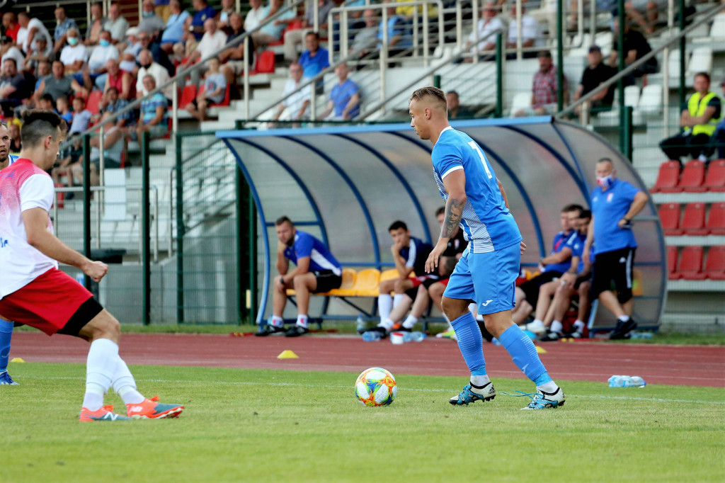 Piłkarska strzelanina w Brzegu. Stal rozgromiła Polonię Nysa