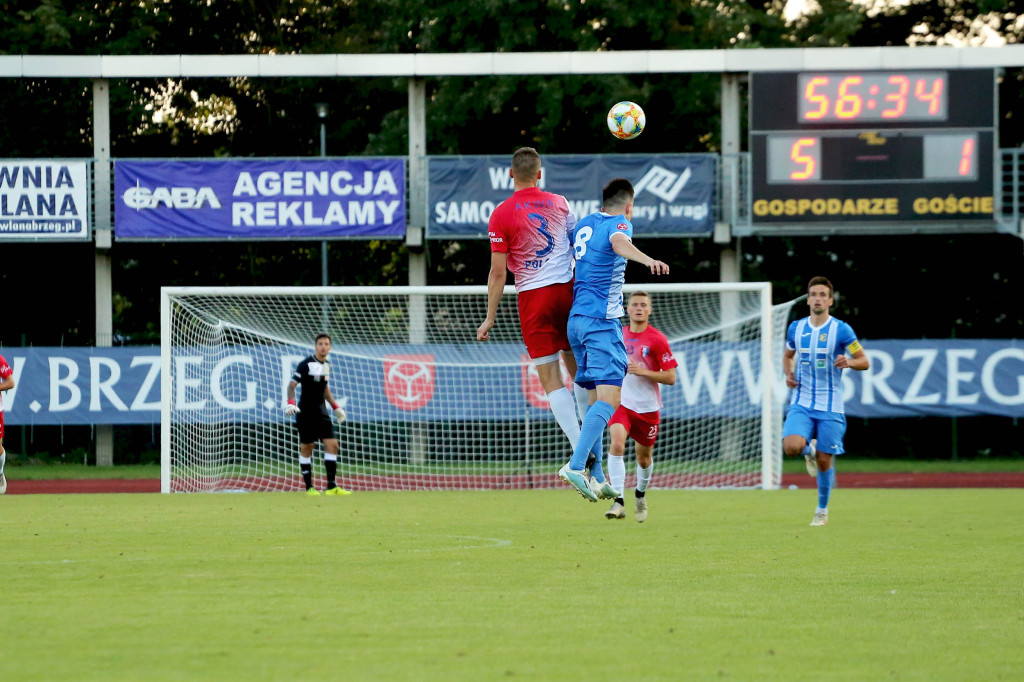 Piłkarska strzelanina w Brzegu. Stal rozgromiła Polonię Nysa