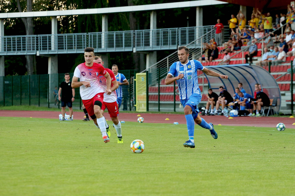 Piłkarska strzelanina w Brzegu. Stal rozgromiła Polonię Nysa