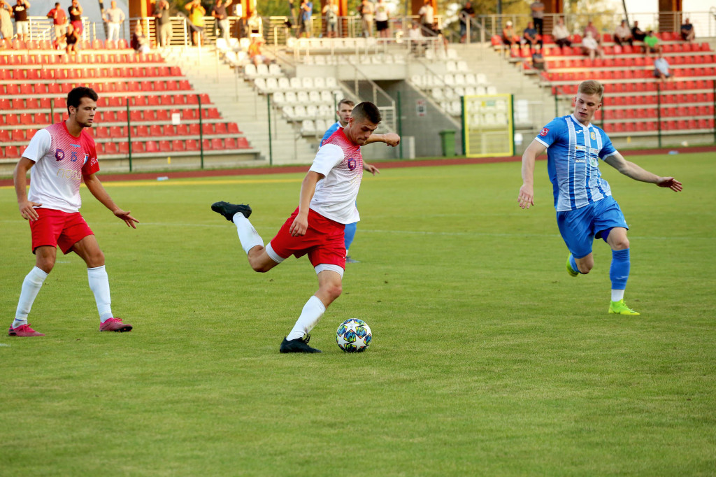 Piłkarska strzelanina w Brzegu. Stal rozgromiła Polonię Nysa