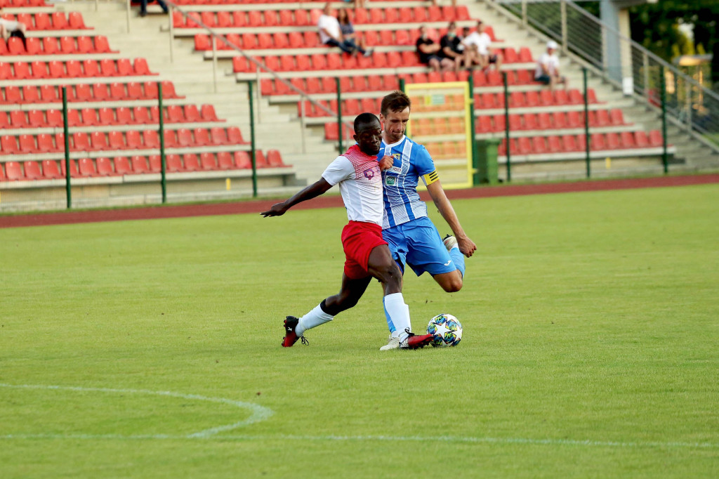 Piłkarska strzelanina w Brzegu. Stal rozgromiła Polonię Nysa