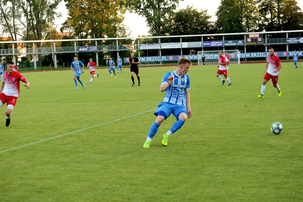 Piłkarska strzelanina w Brzegu. Stal rozgromiła Polonię Nysa