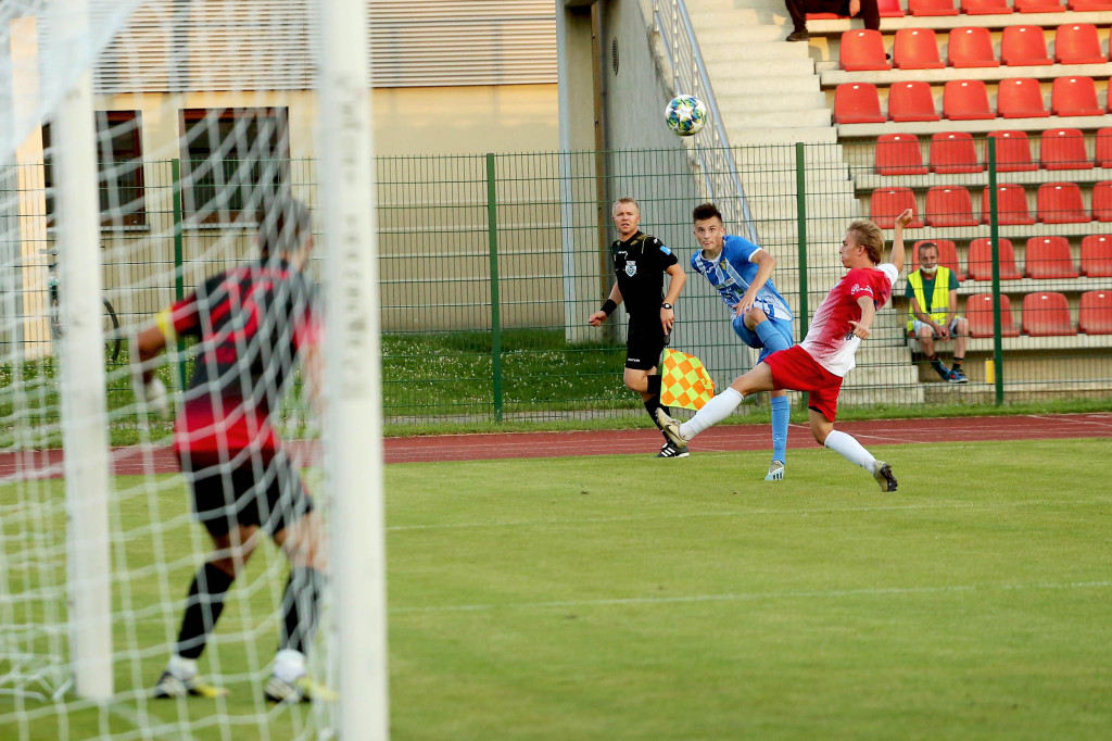 Piłkarska strzelanina w Brzegu. Stal rozgromiła Polonię Nysa