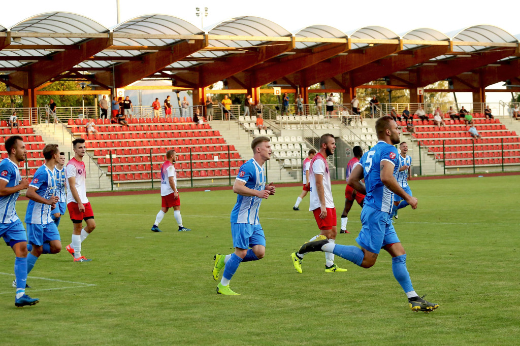 Piłkarska strzelanina w Brzegu. Stal rozgromiła Polonię Nysa