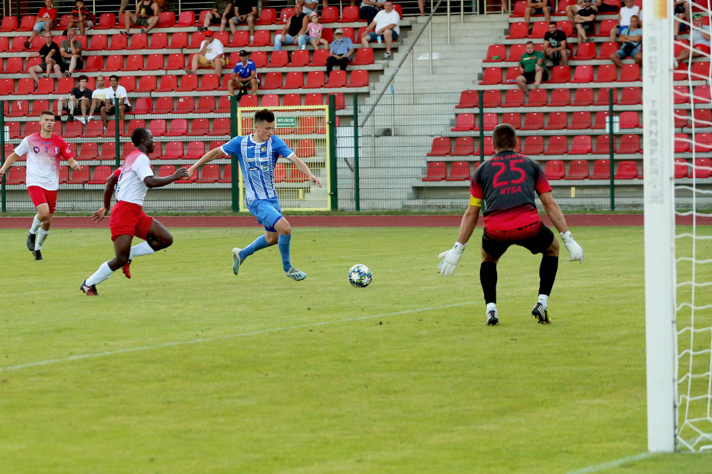 Piłkarska strzelanina w Brzegu. Stal rozgromiła Polonię Nysa