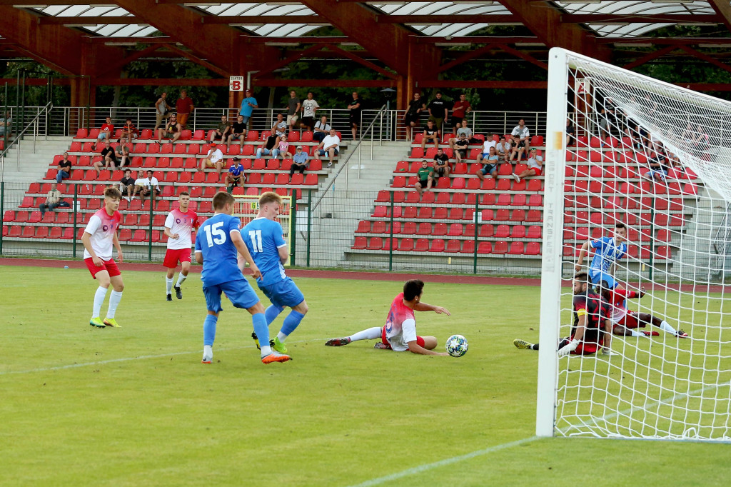 Piłkarska strzelanina w Brzegu. Stal rozgromiła Polonię Nysa