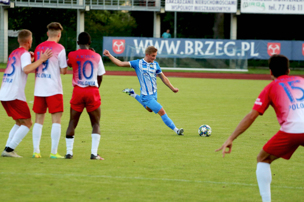 Piłkarska strzelanina w Brzegu. Stal rozgromiła Polonię Nysa