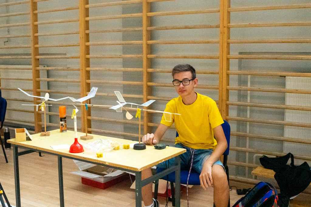 Zawody modelarskie F1D i A6 w Grodkowie [ZDJĘCIA]