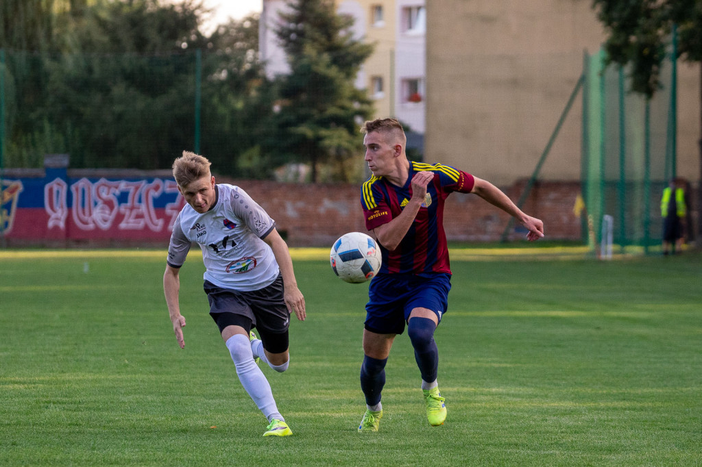 Starowice lepsze w derbach