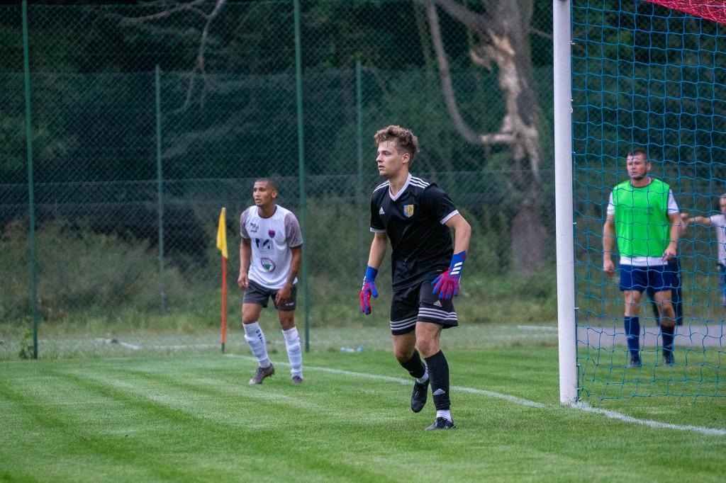 Starowice lepsze w derbach