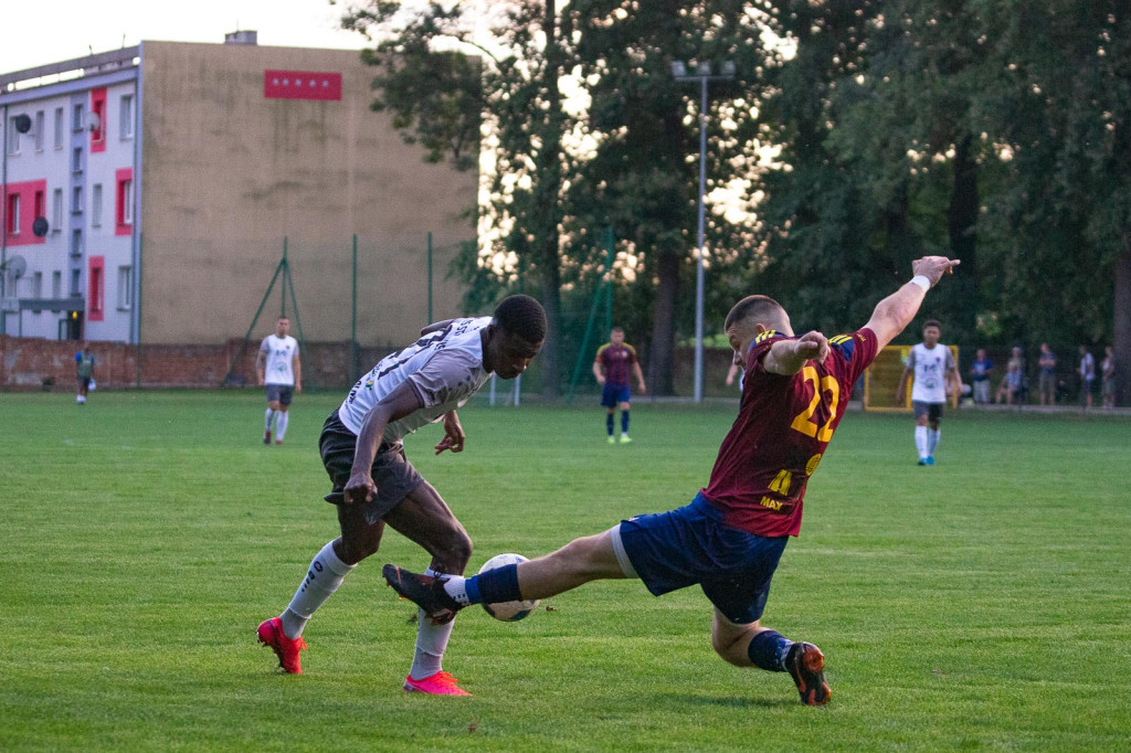 Starowice lepsze w derbach