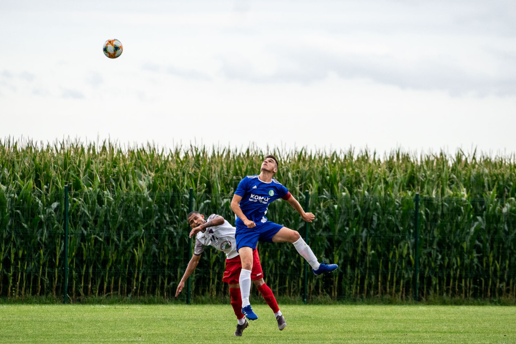 IV liga: Strzelanina w Starowicach! [zdjęcia]