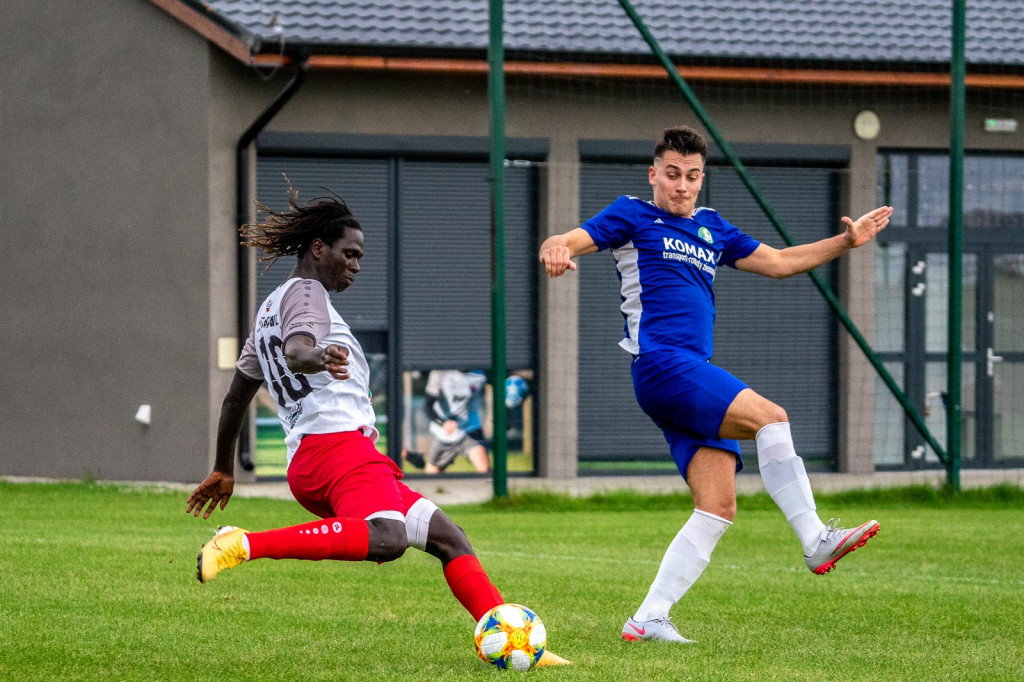 IV liga: Strzelanina w Starowicach! [zdjęcia]