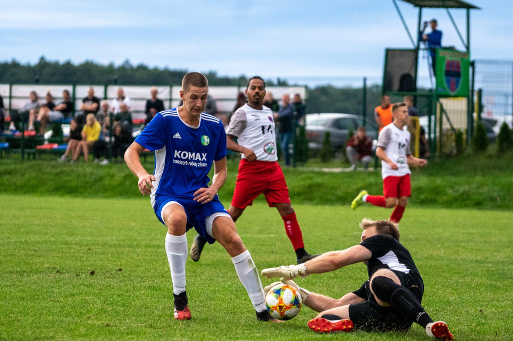 IV liga: Strzelanina w Starowicach! [zdjęcia]