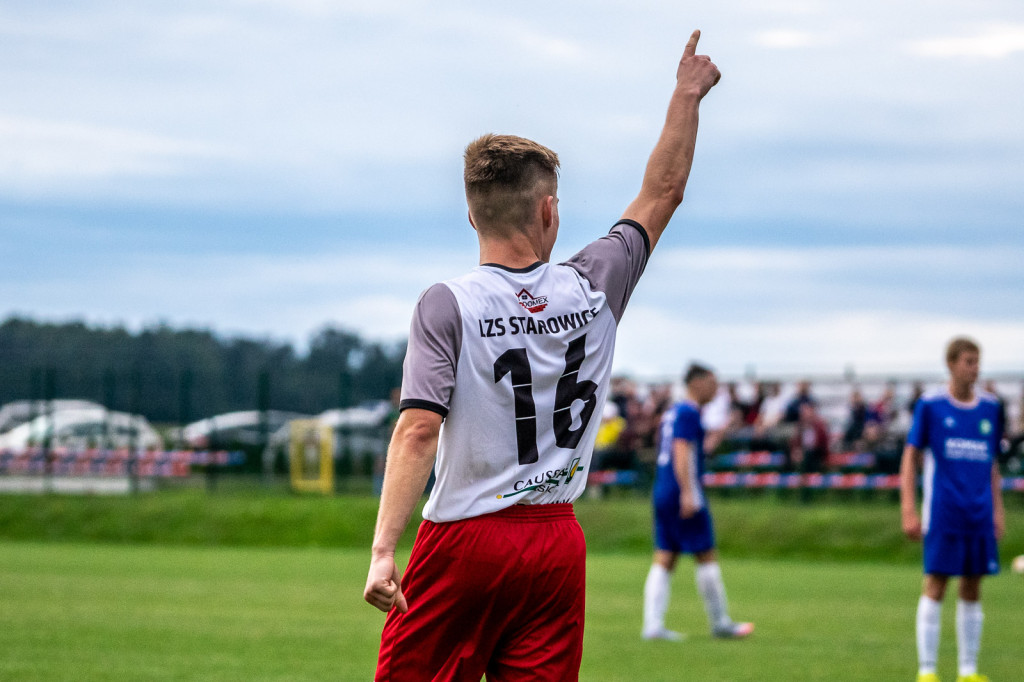 IV liga: Strzelanina w Starowicach! [zdjęcia]