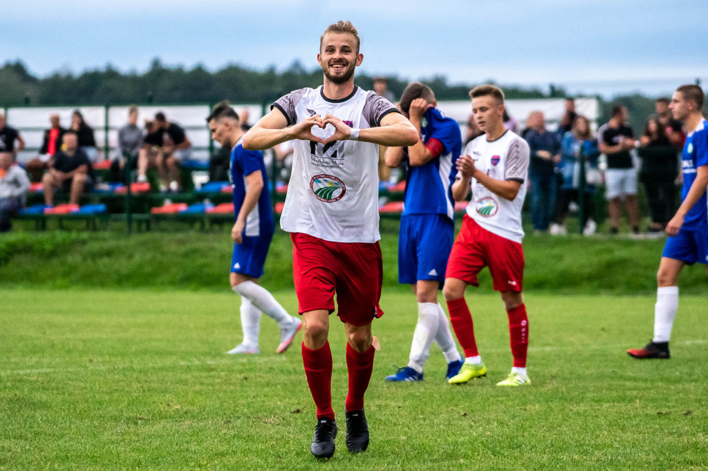 IV liga: Strzelanina w Starowicach! [zdjęcia]