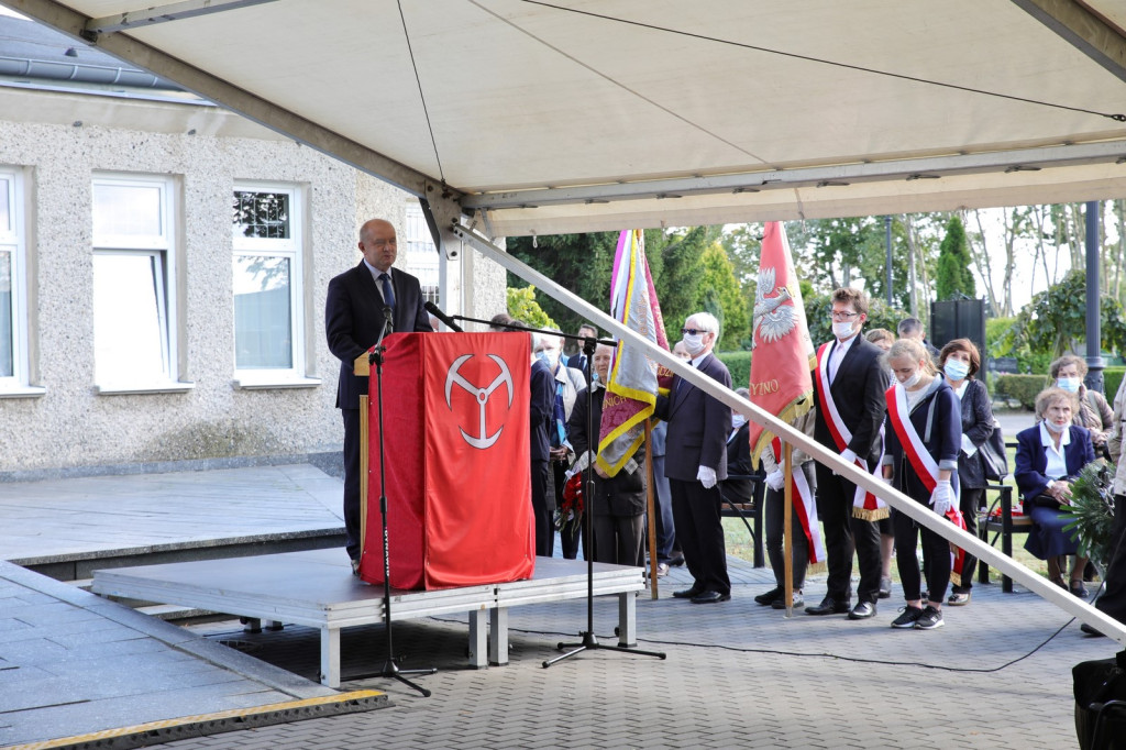 Rodzina, przyjaciele, współpracownicy pożegnali Janusza Wójcika