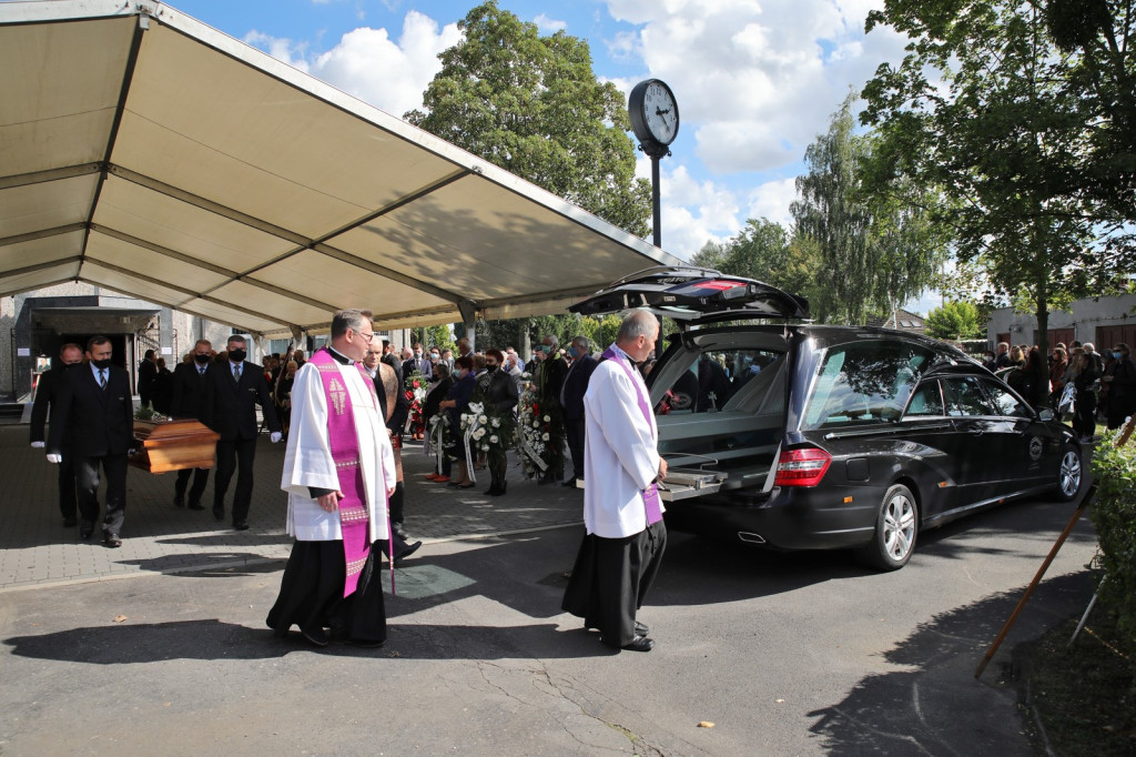 Rodzina, przyjaciele, współpracownicy pożegnali Janusza Wójcika
