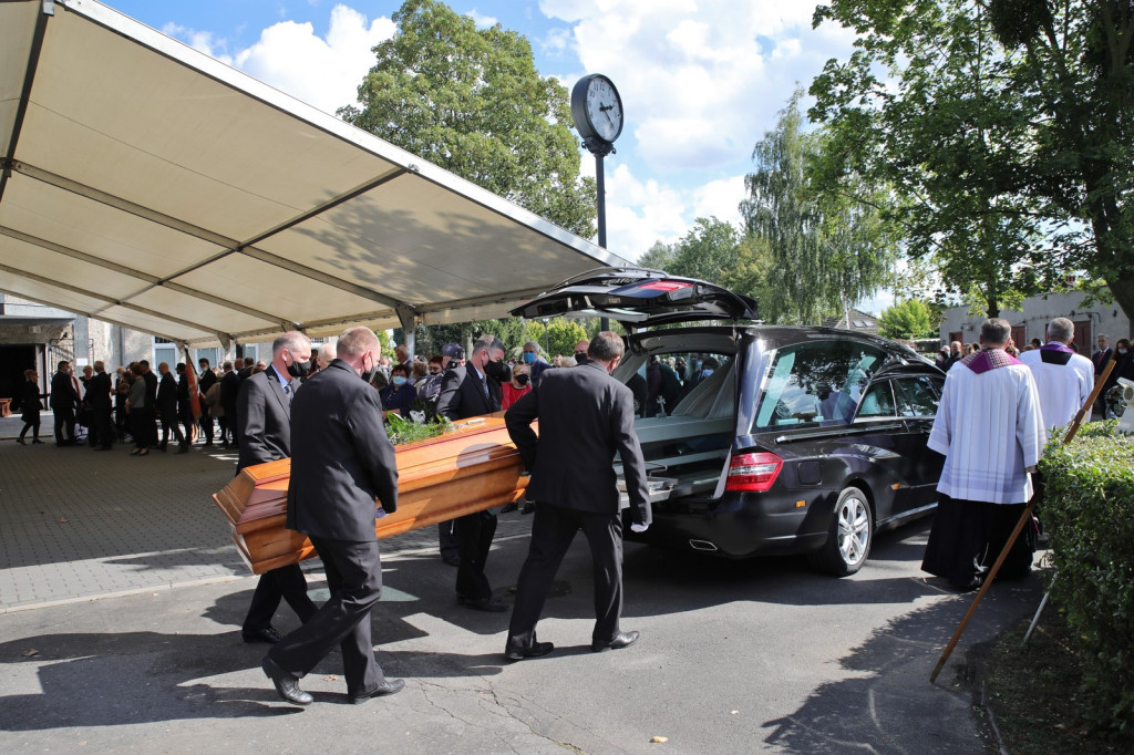 Rodzina, przyjaciele, współpracownicy pożegnali Janusza Wójcika