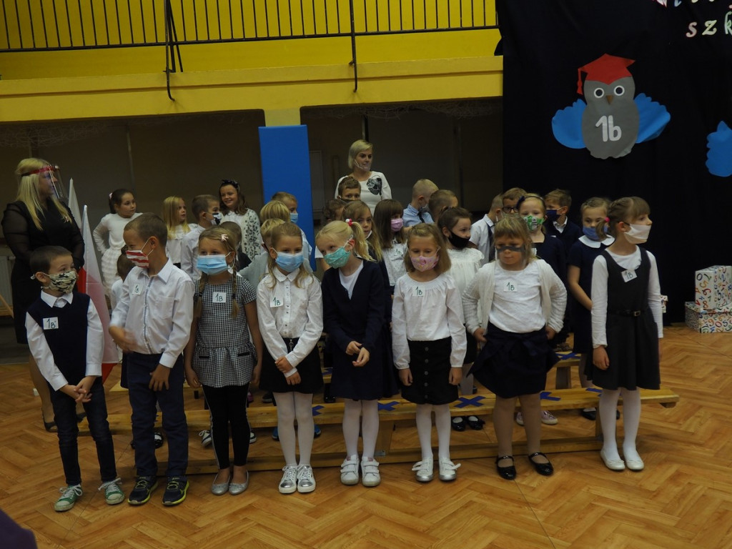 Witaj Szkoło! Pasowanie w Ósemce