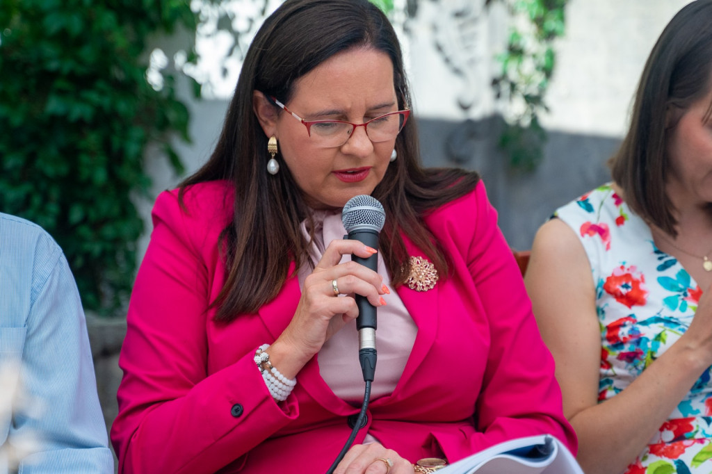 Narodowe Czytanie na dziedzińcu piastowskiego zamku