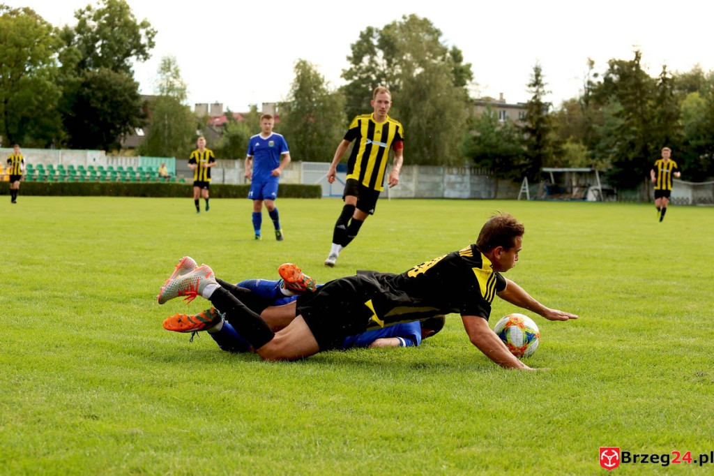 Olimpia wyszarpała punkt w doliczonym czasie gry [GALERIA ZDJĘĆ]