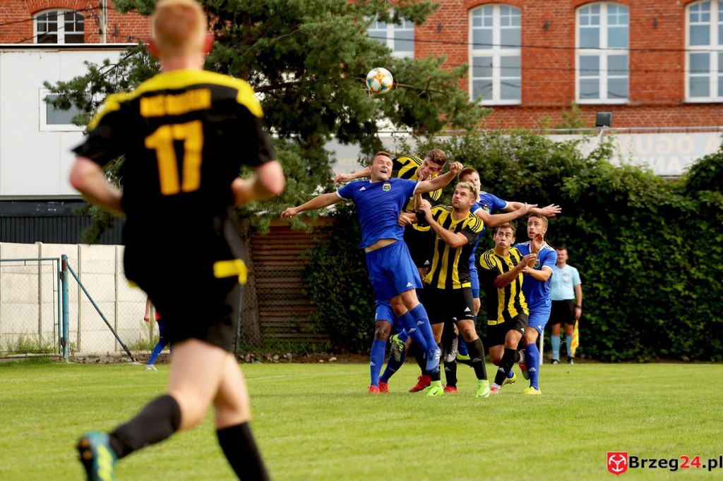 Olimpia wyszarpała punkt w doliczonym czasie gry [GALERIA ZDJĘĆ]