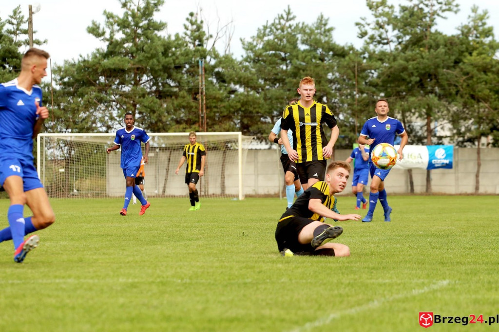 Olimpia wyszarpała punkt w doliczonym czasie gry [GALERIA ZDJĘĆ]