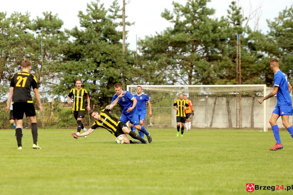 Olimpia wyszarpała punkt w doliczonym czasie gry [GALERIA ZDJĘĆ]