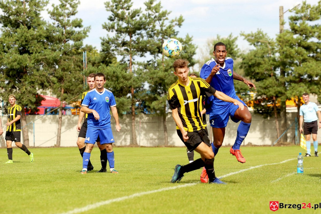 Olimpia wyszarpała punkt w doliczonym czasie gry [GALERIA ZDJĘĆ]