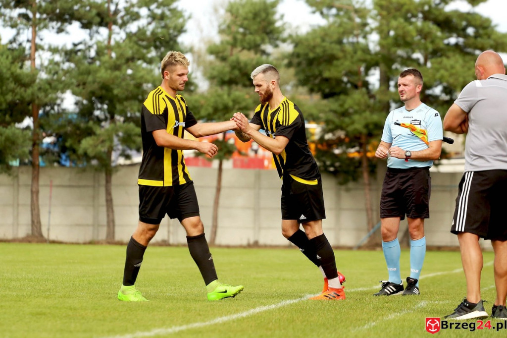 Olimpia wyszarpała punkt w doliczonym czasie gry [GALERIA ZDJĘĆ]