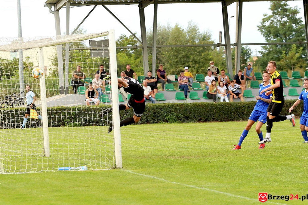 Olimpia wyszarpała punkt w doliczonym czasie gry [GALERIA ZDJĘĆ]