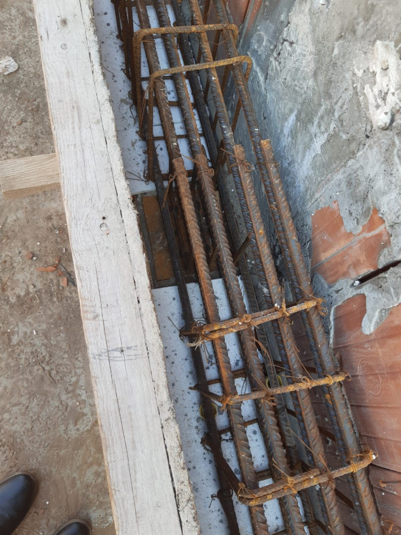 Budowa sal lekcyjnych w Mąkoszycach