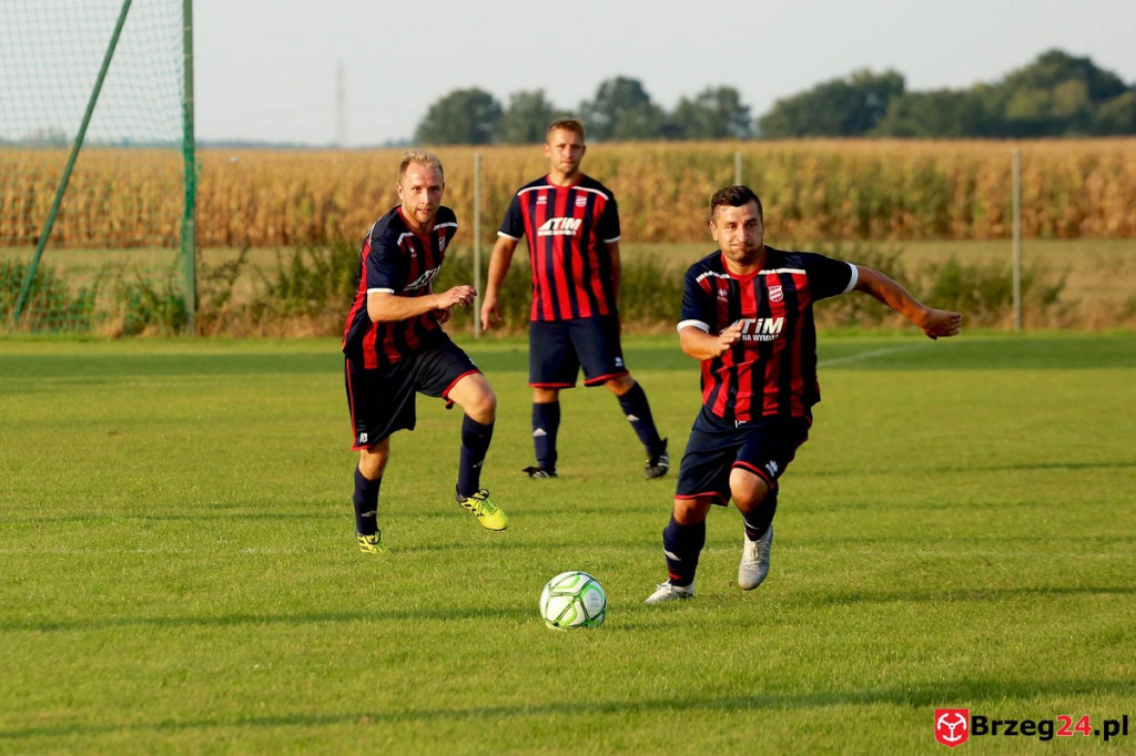 Podsumowanie klasy A. Skarbimierz i Victoria górą, pozostałe drużyny przegrały [FOTORELACJA Z MECZU Victoria Kościerzyce - Pogoń Łosiów]