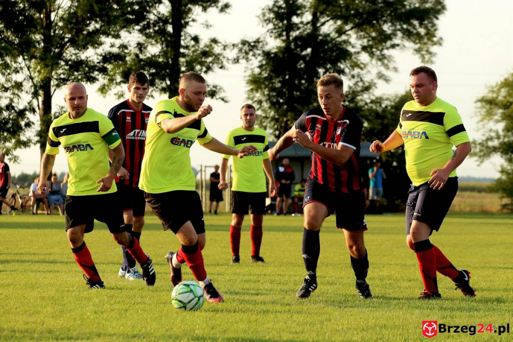 Podsumowanie klasy A. Skarbimierz i Victoria górą, pozostałe drużyny przegrały [FOTORELACJA Z MECZU Victoria Kościerzyce - Pogoń Łosiów]