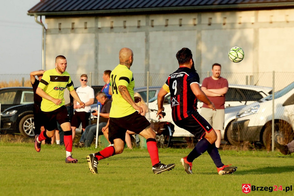 Podsumowanie klasy A. Skarbimierz i Victoria górą, pozostałe drużyny przegrały [FOTORELACJA Z MECZU Victoria Kościerzyce - Pogoń Łosiów]
