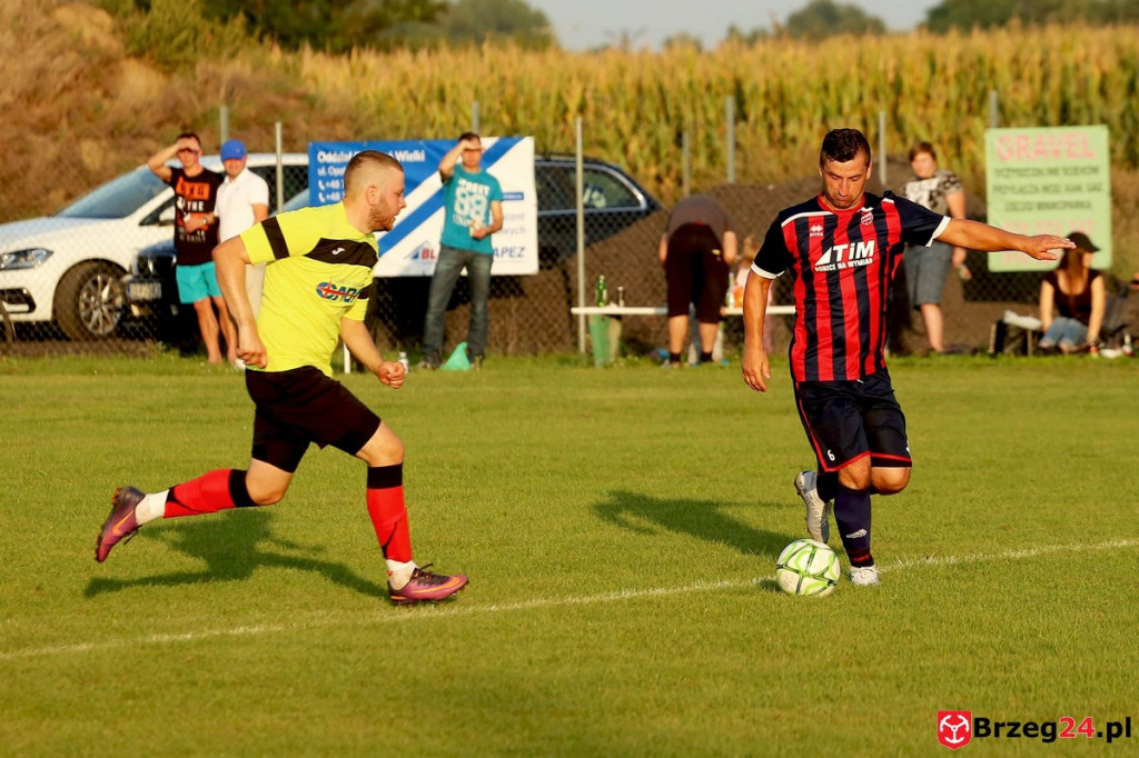 Podsumowanie klasy A. Skarbimierz i Victoria górą, pozostałe drużyny przegrały [FOTORELACJA Z MECZU Victoria Kościerzyce - Pogoń Łosiów]